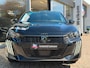 Peugeot 208 1.2 PureTech 100 Allure Navi / Camera V&A / Dodehoek / P-sensoren / APP connect