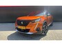 Peugeot 2008 1.2 PureTech GT | Trekhaak | Camera | Apaptieve Cruise | Navigatie | Carplay | | Achterbank in delen neerklapbaar | Achteruitrijcamera | Airco (automatisch)
