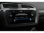 Volkswagen Tiguan 1.4 TSI eHybrid R-Line Business+ - Keyless - Stoel/Stuurverwarming - Trekhaak - ACC - Rijklaar