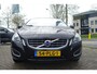 Volvo V60 T5 240pk Powershift Momentum | LEDER | TREKHAAK | XENON