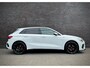 Audi A3 / 40 TFSIe / S-LINE / S-TRONIC / AMBIANCE LIGHT / APPLE CARPLAY / CAMERA