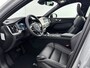 Volvo XC60 T6 Recharge Ultra Black Edition | 21" | Luchtvering | Head-Up | Panoramadak | Harman Kardon | Leder Dashboard | 360 Camera | Elektr. verst. Stoelen | Full LED