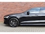 Volvo V60 T8 455PK Plug-in hybrid AWD Plus Dark Performance Edition | Styling Kit | 19'' | Premium Pack |