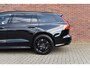 Volvo V60 T8 455PK Plug-in hybrid AWD Plus Dark Performance Edition | Styling Kit | 19'' | Premium Pack |