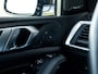 BMW X5 xDrive50e | M-SPORT PRO | 21 INCH | SOFTCLOSE | STOELVENTILATIE | HEAD-UP | HARMAN KARDON | ICONIC GLOW GRILL | SKYLOUNGE PANORAMA/SCHUIF-KANTELDAK | CARBONSCHWARZ | SHADOWLINE | DRIVING ASSISTANT PROF | TRAVEL PAKKET | COMFORT PAKKET + | INNOVATIE PAKKET |