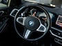 BMW X5 xDrive50e | M-SPORT PRO | 21 INCH | SOFTCLOSE | STOELVENTILATIE | HEAD-UP | HARMAN KARDON | ICONIC GLOW GRILL | SKYLOUNGE PANORAMA/SCHUIF-KANTELDAK | CARBONSCHWARZ | SHADOWLINE | DRIVING ASSISTANT PROF | TRAVEL PAKKET | COMFORT PAKKET + | INNOVATIE PAKKET |