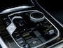 BMW X5 xDrive50e | M-SPORT PRO | 21 INCH | SOFTCLOSE | STOELVENTILATIE | HEAD-UP | HARMAN KARDON | ICONIC GLOW GRILL | SKYLOUNGE PANORAMA/SCHUIF-KANTELDAK | CARBONSCHWARZ | SHADOWLINE | DRIVING ASSISTANT PROF | TRAVEL PAKKET | COMFORT PAKKET + | INNOVATIE PAKKET |