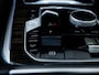 BMW X5 xDrive50e | M-SPORT PRO | 21 INCH | SOFTCLOSE | STOELVENTILATIE | HEAD-UP | HARMAN KARDON | ICONIC GLOW GRILL | SKYLOUNGE PANORAMA/SCHUIF-KANTELDAK | CARBONSCHWARZ | SHADOWLINE | DRIVING ASSISTANT PROF | TRAVEL PAKKET | COMFORT PAKKET + | INNOVATIE PAKKET |