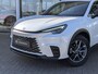 Lexus LBX Business Line 2WD | Comfort + Safety Pack | Stoel- stuurverwarming | BSM | PDC V+A | ACC | Camera