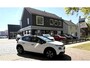 Citroën C3 110 Pk Benzine * AUTOMAAT * Navigatie * Achteruitrij Camera * Climate & Cruise Control * Dodehoeksensor * Grootlicht Assistent * Zwart Dak * Apple Carplay / Android Auto * Vingerhoets; Vierde Generatie Eersteklas Service. Al meer dan 100 jaar een begrip in de Brabantse Kempen.