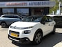 Citroën C3 110 Pk Benzine * AUTOMAAT * Navigatie * Achteruitrij Camera * Climate & Cruise Control * Dodehoeksensor * Grootlicht Assistent * Zwart Dak * Apple Carplay / Android Auto * Vingerhoets; Vierde Generatie Eersteklas Service. Al meer dan 100 jaar een begrip in de Brabantse Kempen.