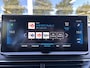 Peugeot 3008 1.2 PureTech Blue Lease Premium Nieuw model LED / Automaat /  Carplay / Camera / Trekhaak
