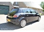 Opel Astra 1.6 Exe Zwart metallic Airco