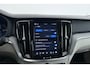 Volvo V60 2.0 T6 Plug-in hybrid AWD Core Bright | Dealer onderhouden | Camera | Trekhaak