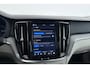 Volvo V60 2.0 T6 Plug-in hybrid AWD Core Bright | Dealer onderhouden | Camera | Trekhaak