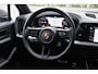 Porsche Cayenne 3.0 S E-Hybrid SportDesign 520pk Krijt Pano SoftClose Trekhaak Head-up InnoDrive Keyless 360-camera Bose