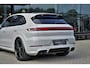 Porsche Cayenne 3.0 S E-Hybrid SportDesign 520pk Krijt Pano SoftClose Trekhaak Head-up InnoDrive Keyless 360-camera Bose