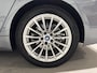 BMW 5-Serie Touring 520e Business | navi | leder | panorama | trekhaak |