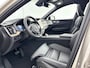 Volvo XC60 T8 Recharge Ultra Dark | 21" | Luchtvering | Geventileerd Nappa | Massagestoelen | Bowers & Wilkins | Panoramadak | Head-Up | 360 Camera | Elektr. verst. Stoelen | BLIS | Stoel/Stuur/Achterbankverwarming