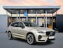 Volvo XC60 T8 Recharge Ultra Dark | 21" | Luchtvering | Geventileerd Nappa | Massagestoelen | Bowers & Wilkins | Panoramadak | Head-Up | 360 Camera | Elektr. verst. Stoelen | BLIS | Stoel/Stuur/Achterbankverwarming