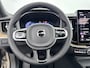 Volvo XC60 T8 Recharge Ultra Dark | 21" | Luchtvering | Geventileerd Nappa | Massagestoelen | Bowers & Wilkins | Panoramadak | Head-Up | 360 Camera | Elektr. verst. Stoelen | BLIS | Stoel/Stuur/Achterbankverwarming