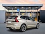 Volvo XC60 T8 Recharge Ultra Dark | 21" | Luchtvering | Geventileerd Nappa | Massagestoelen | Bowers & Wilkins | Panoramadak | Head-Up | 360 Camera | Elektr. verst. Stoelen | BLIS | Stoel/Stuur/Achterbankverwarming