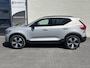 Volvo XC40 Recharge Ultimate 70 kWh | Zwenkbare trekhaak | Panorama dak | Adaptieve cruise | Harman Kardon | Memory |