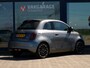 Fiat 500C La Prima 42 kWh, Carplay + Android Auto / Sensoren + Camera / Keyless / Full LED. / Stoelverwarming / 17'' LMV