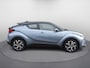 Toyota C-HR / C-HR+ 2.0 Hybrid Bi-Tone **DODEHOEK DETECTIE/ STOELVERWARMING/ LEDER BEKLEDING**