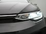 Volkswagen Golf Variant 1.5 eTSI Life Business Automaat - LED - Navigatie - ErgoActive stoel - PDC - Stoelverwarming - ACC - Sfeerverlichting