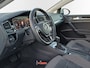 Volkswagen Golf 1.5 TSI Highline R /R-Line/Camera/Digi Dash/Cruise/18"/Navi/