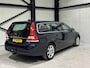 Volvo V70 2.0 T4 Polar | navi | leder | 81000km | 2e eigenaar | trekhaak |