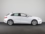 Audi A3 Sportback 30 TFSI Attitude 110 pk S-tronic | Navigatie | Parkeersensoren achter | Cruise control | LED koplampen | Apple Carplay/Android Auto |