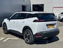 Peugeot 2008 1.2 PureTech 130 Allure Camera | Carplay | Leder/Stof | Digitaal Dashboard | 17" Lichtmetaal | Parkeersensoren | LED | Cruise | Achteruitrij Camera | Airco (automatisch) | Cruise control