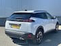 Peugeot 2008 1.2 PureTech 130 Allure Camera | Carplay | Leder/Stof | Digitaal Dashboard | 17" Lichtmetaal | Parkeersensoren | LED | Cruise | Achteruitrij Camera | Airco (automatisch) | Cruise control