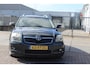 Toyota Avensis Wagon 2.0 VVTi Executive Business LEDER TREKHAAK MULTIMEDIA VOORBER NAVI