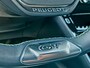 Peugeot 2008 1.2 PureTech 131PK GT + LED|Parelmoer|Navi|Keyless|Sfeerverl.|3D Digital Cockpit|Dodehoek|Lane|Apple|Android|17"LMV