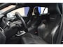 Volvo V60 T3 R-Design | Stoelverwarming | Trekhaak | Rondom parkeersensoren | High Performance Audio | Automaat |
