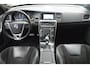 Volvo V60 T3 R-Design | Stoelverwarming | Trekhaak | Rondom parkeersensoren | High Performance Audio | Automaat |