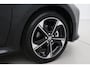 Toyota Yaris 1.5 Hybrid 130 Executive | €3.000,- Korting | Dodehoek detectie | Stoel-/stuurverwarming | Apple Carplay / Android Auto | Parkeersensoren voor/achter | 17 inch