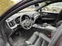 Volvo XC60 T8 Plug-in hybrid AWD Plus Dark | Panoramadak | Memory Stoelen | 360 camera | Trekhaak |