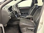Volkswagen T-Roc 1.5 TSI Sport Business R*Navi*Cruise-Control*Camera*PDC*LED*