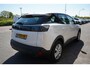 Peugeot 3008 1.2 PureTech Blue Lease NL AUTO - NAP CAMERA - PARKEERSENSOREN V+A - CARPLAY/ANDROID - DAB+ - RIJSTROOKSENSOR - CRUISE - CLIMA - 17" LMV