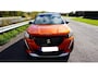Peugeot 2008 1.2 PureTech GT Pack Elek. Stoel met Massage | Focal | Stoelverwarming | Leder | Camera | LED | 18" Lichtmetaal | Climate | Achteruitrijcamera | Afwijkende dakkleur | Airco (automatisch)