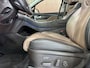 Hyundai Santa Fe 1.6 T-GDI PHEV Premium Plus Sky 7pers / Panorama dak / Full Lederen interieur / Elektrische stoelen / Full option