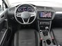 Volkswagen Tiguan 1.5 TSI Life Business | Leder | Stoelverwarming | Keyless | Carplay | Adaptive cruise | Navigatie | Parkeerhulp | Full LED | Stuurverwarming | Virtual Cockpit | Climate control | DAB | Bluetooth