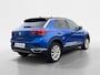 Volkswagen T-Roc 1.5 TSI Sport Climate control | LM-velgen | Navigatie | Parkeercamera | AutoHold | Schuif/kanteldak | Cruise control