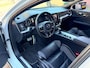 Volvo V60 2.0 D4 R-Design