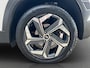 Hyundai Tucson 1.6 T-GDI PHEV 265pk Comfort Smart 4WD | Climate | Camera | Carplay | Keyless | Navigatie | Full - Led | Elek. Klep | Winterpakket | 19" Lichtmetaal | Krell Audio | Digitale Cockpit | Parkeer Assistent | Adapt. Cruisecontrol