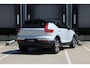 Volvo XC40 T4 Recharge R-Design Expression | Semi elektrische trekhaak | Achteruitrijcamera | Adaptieve cruise control | Keyless | 18 inch Lichtmetalen velgen
